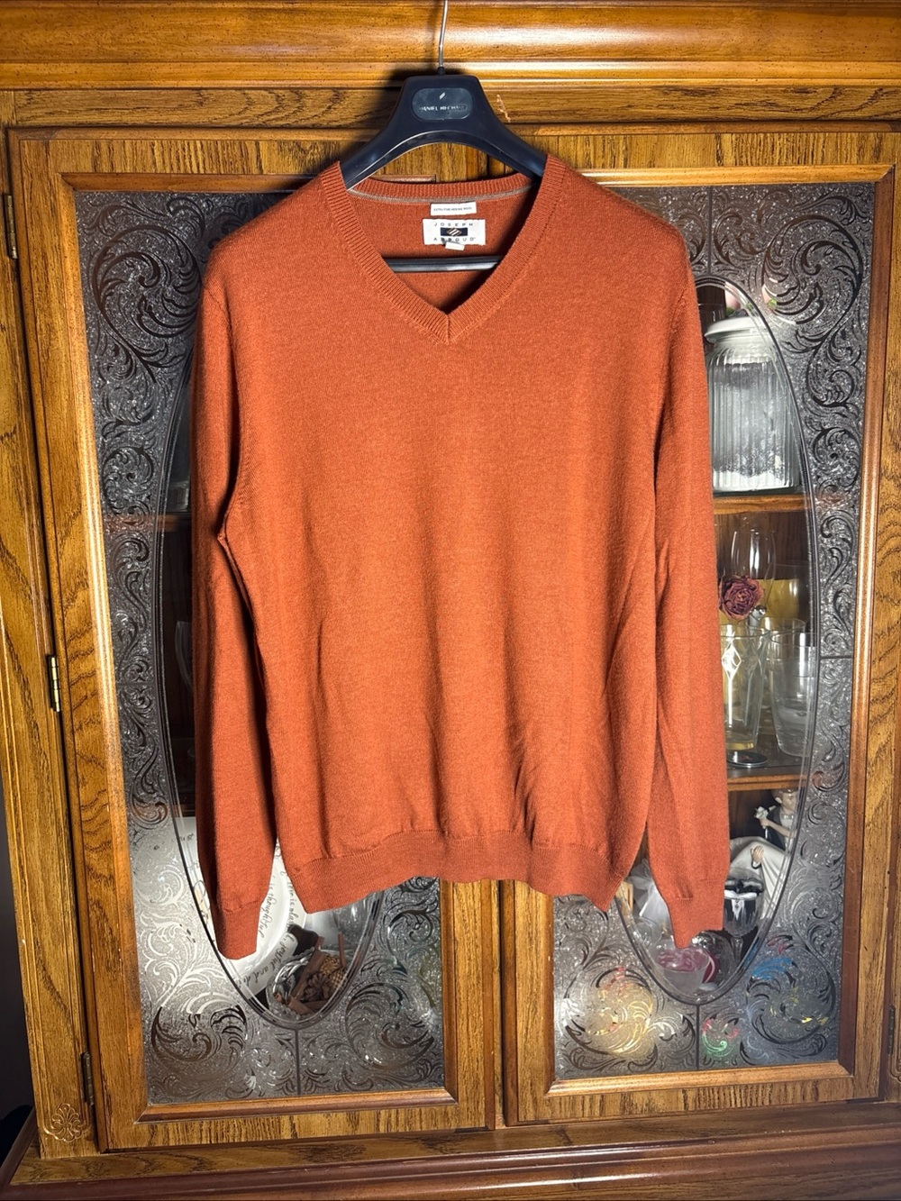 Joseph Abboud Men’s XL Pullover Extra Fine 100% Merino Wool V-Neck Rust Brown